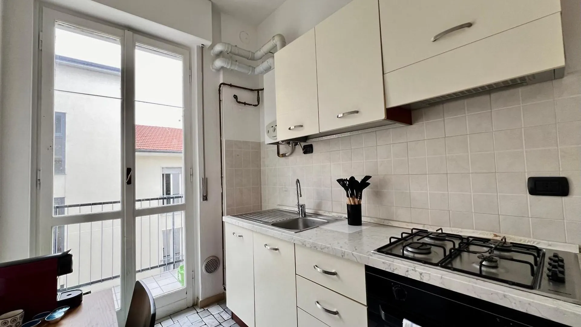 Big Urban Nest Apartment Milan